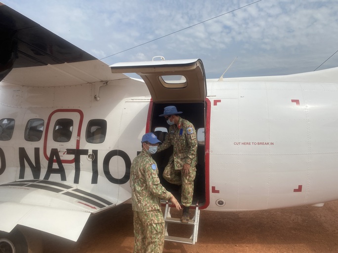 Cận cảnh cấp cứu đường không bệnh nhân Covid-19 tại Nam Sudan - Ảnh 3.