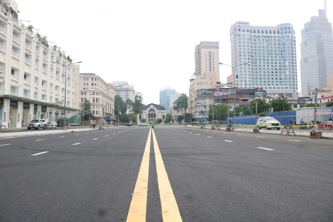 Ngày mai, 2-10, TP HCM cấm xe nhiều giờ trên đường Lê Lợi - Ảnh 1.