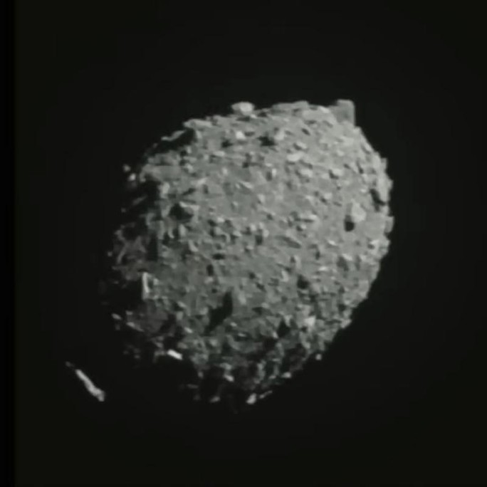 NASA công bố kết quả thử nghiệm cứu thế giới: Tiểu hành tinh mọc đuôi ngàn dặm - Ảnh 3.