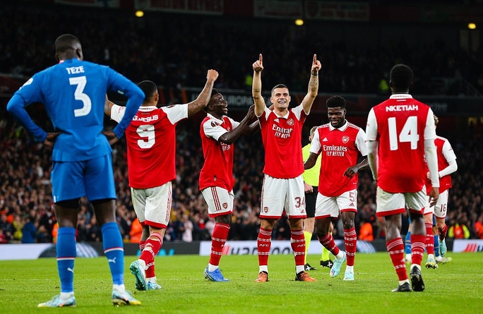 Ngựa chứng Xhaka lập siêu phẩm, Arsenal giật vé đi tiếp Europa League - Ảnh 5.