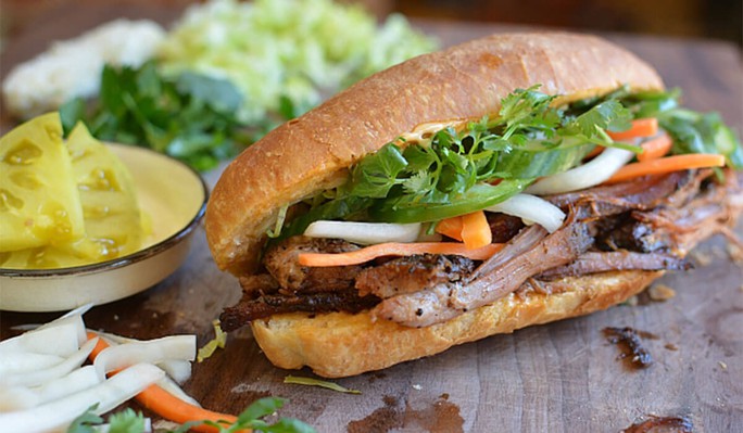 Phở, chả giò, bánh mì giúp ẩm thực Việt Nam lọt vào top 10 thế giới - Ảnh 8.