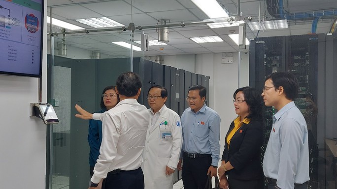 Khó tính toán chi phí công nghệ thông tin trong bệnh viện - Ảnh 1.