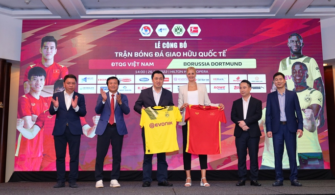 Tuyển Việt Nam sắp so tài với CLB Borussia Dortmund - Ảnh 2.