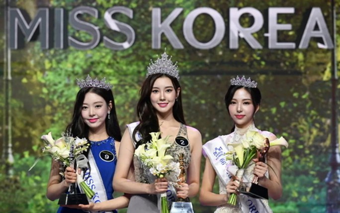 Nữ sinh viên đăng quang Hoa hậu Hàn Quốc 2022 - Ảnh 2.