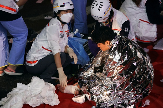 Thương vong khủng khiếp trong thảm kịch đêm Halloween ở Hàn Quốc - Ảnh 3.