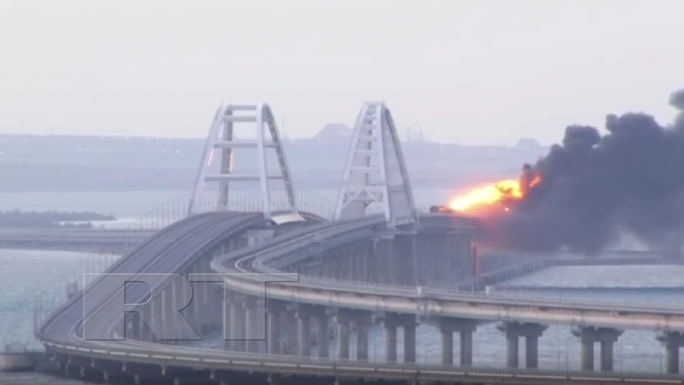 Ukraine lên tiếng về vụ nổ trên cầu Crimea - Ảnh 2.