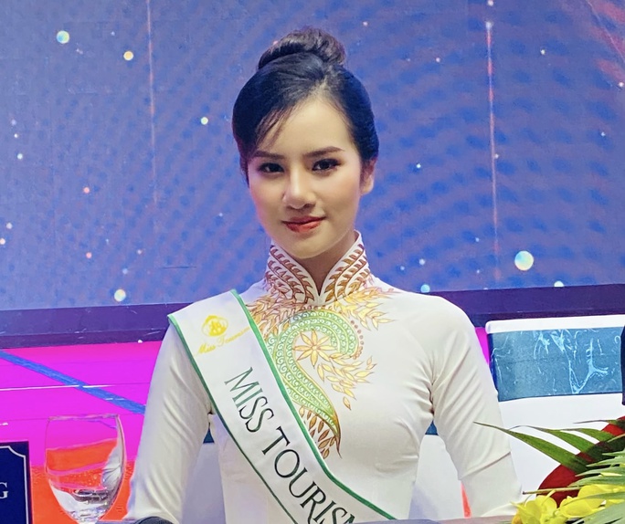 Á hậu Hương Ly đại diện Việt Nam thi Hoa hậu Du lịch thế giới 2022 - Ảnh 1.