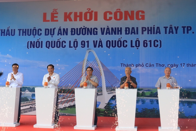 Thủ tướng dự lễ khởi công đường vành đai hơn 3.800 tỉ đồng ở phía Tây Cần Thơ - Ảnh 2.