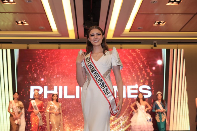 Hoa hậu Miss Charm nhận giải thưởng gần 2,5 tỉ đồng - Ảnh 7.