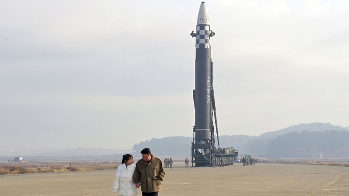 Chuyện chưa biết về con gái ông Kim Jong-un - Ảnh 3.