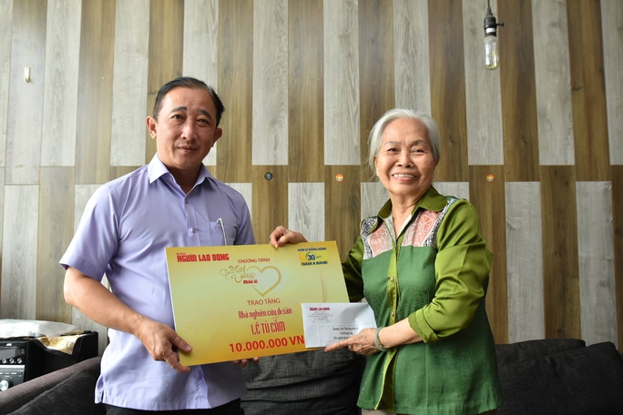Mai Vàng nhân ái thăm nhà giáo – nghệ sĩ Mai Thanh Dung, nhà nghiên cứu di sản Lê Tú Cẩm - Ảnh 3.
