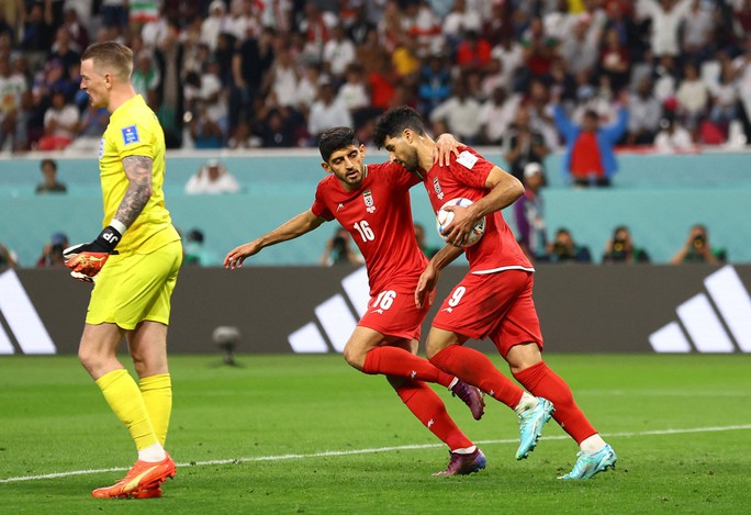 Anh - Iran 6-2: Tam sư gầm vang - Ảnh 9.