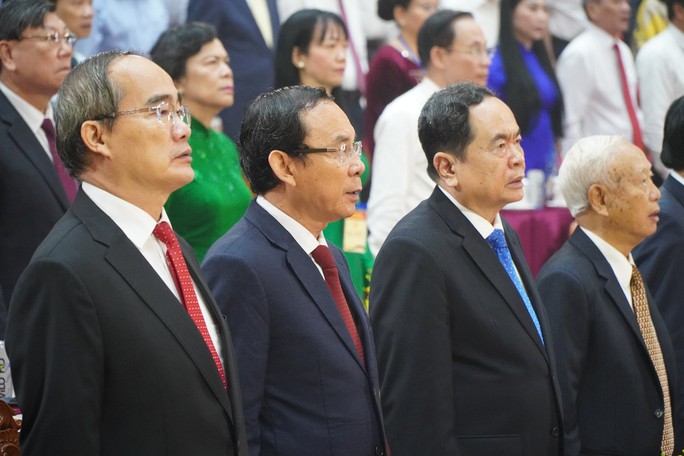 Ra sức học tập, noi gương Thủ tướng Võ Văn Kiệt và các vị cách mạng tiền bối - Ảnh 4.