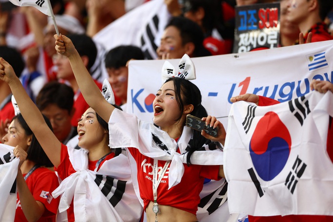 Tuyển Hàn Quốc xuất sắc cầm hòa Uruguay - Ảnh 1.