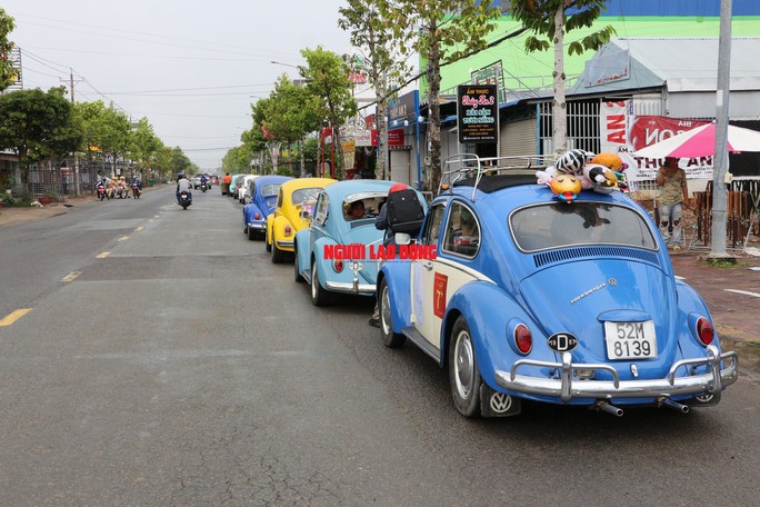 CLIP: Độc đáo dàn xe cổ diễu hành chào mừng ngày hội lớn ở Bạc Liêu - Ảnh 9.