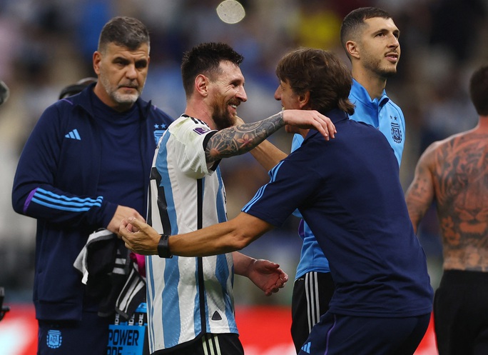 Mưa kỷ lục gọi tên Messi, Argentina mơ bước qua vòng bảng - Ảnh 6.