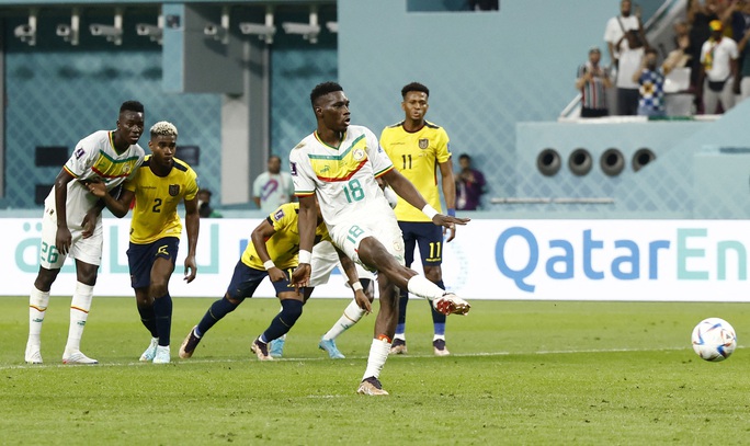Chiến đấu quả cảm, tuyển Senegal giành vé đi tiếp - Ảnh 13.