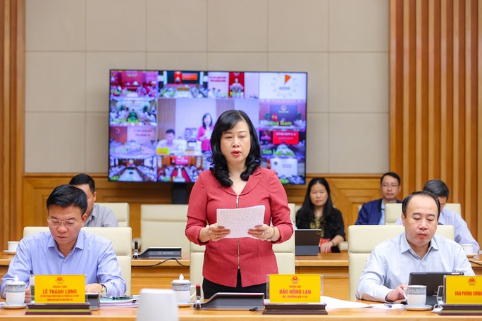 Thủ tướng: Khắc phuc tình trạng thiếu thuốc, ai không làm được đứng sang một bên! - Ảnh 2.