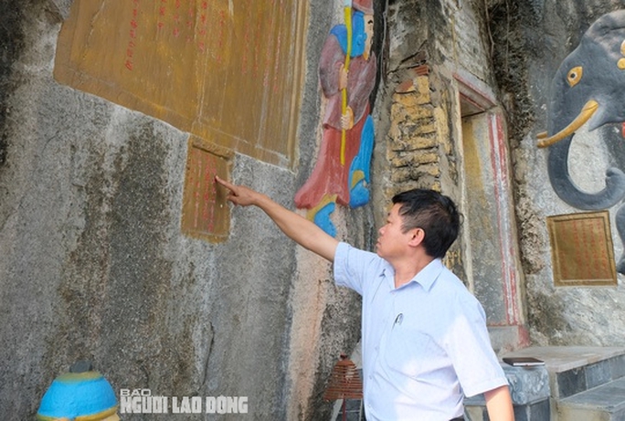 Tô sơn mới bài thơ, chữ thần trên vách đá ở di tích quốc gia chùa Quan Thánh - Ảnh 7.