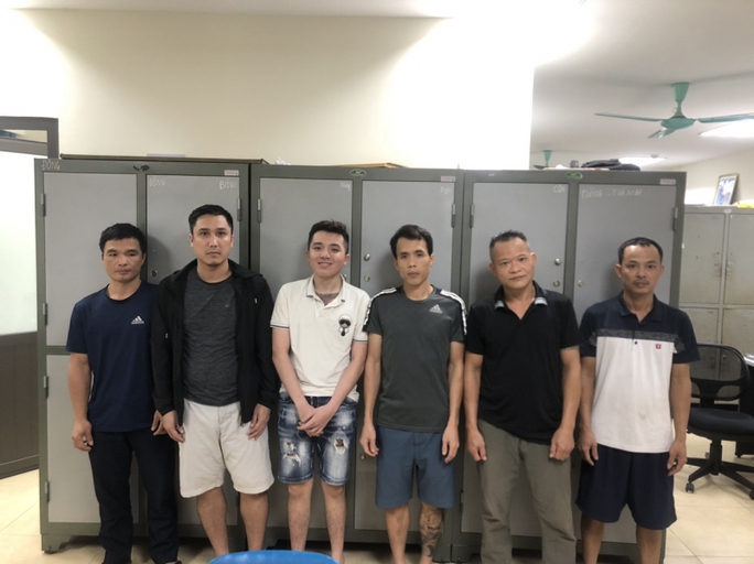Thanh niên 20 tuổi ở TP HCM cầm đầu đường dây cá độ bóng đá hàng chục tỉ đồng - Ảnh 1.
