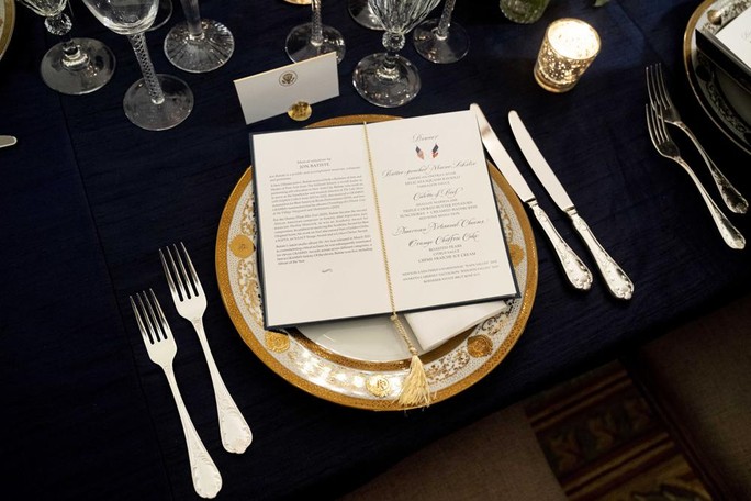 Đệ nhất phu nhân Mỹ Jill Biden tiết lộ bữa tối đặc biệt thiết đãi Tổng thống Pháp - Ảnh 6.