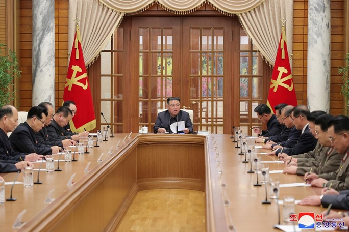 Nhà lãnh đạo Triều Tiên Kim Jong-un: Năm 2023 sẽ là một “năm lịch sử” - Ảnh 1.