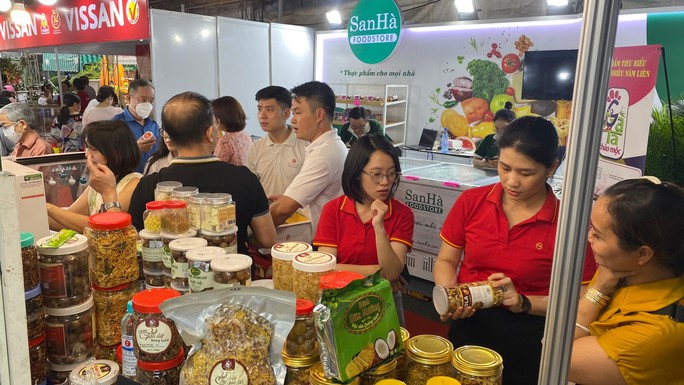 120 thương hiệu mạnh tham gia hội chợ triển lãm Tôn vinh hàng Việt - Ảnh 2.