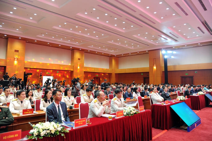 Hà Nội và TP HCM đã cán mốc thu thuế trên 300 ngàn tỉ đồng - Ảnh 1.