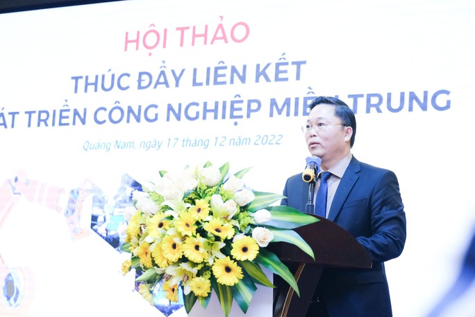 Tỉ phú Trần Bá Dương cam kết thúc đẩy phát triển công nghiệp miền Trung - Ảnh 3.