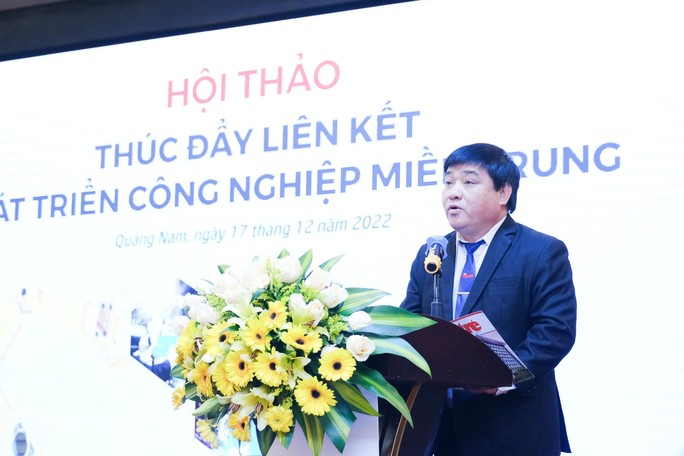 Tỉ phú Trần Bá Dương cam kết thúc đẩy phát triển công nghiệp miền Trung - Ảnh 2.