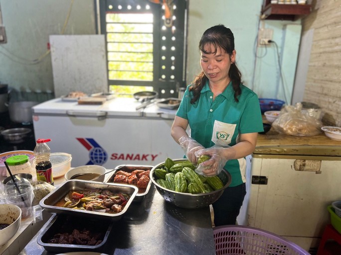 Chắt chiu cho mùa Tết ấm