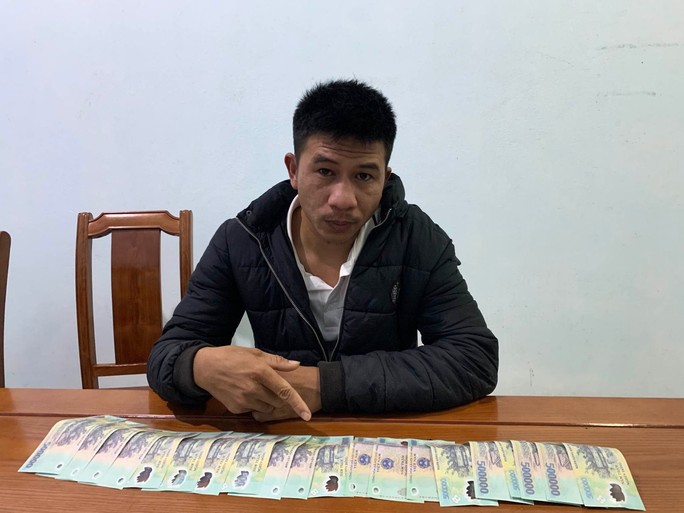 Triệt phá vụ 1,3 tỉ đồng tiền giả, Đà Nẵng khuyến cáo hạn chế dùng tiền mặt - Ảnh 1.
