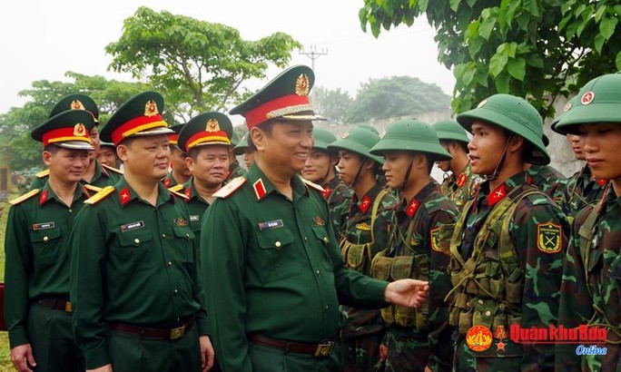 Thiếu tướng Hà Thọ Bình làm Tư lệnh Quân khu 4 - Ảnh 1.