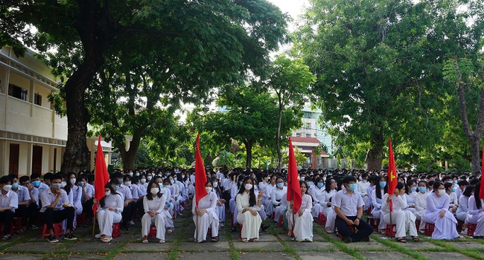 Bị phản ứng, Bình Định điều chỉnh lịch nghỉ Tết Nguyên đán của học sinh - Ảnh 1.