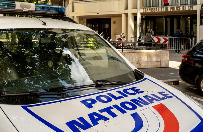 Pháp: Hỗn loạn vì xả súng ở thủ đô Paris - Ảnh 1.