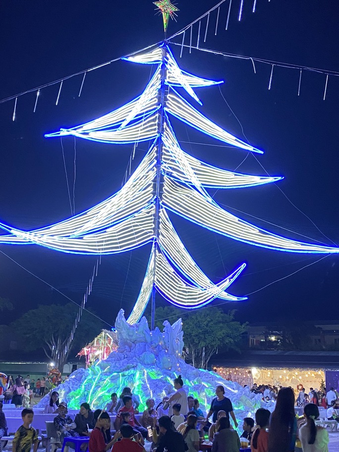 Những điểm vui chơi cực chất dịp Noel và Tết Dương lịch 2023 - Ảnh 37. Những điểm vui chơi cực chất dịp Noel và Tết Dương lịch 2023 - Ảnh 37.