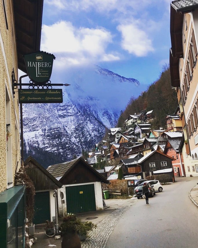 Hallstatt - Ngôi làng cổ trên thiệp Giáng sinh - Ảnh 3.