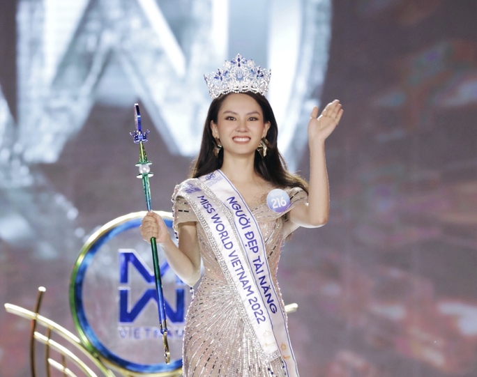 Huỳnh Thị Thanh Thủy khép lại kỷ lục 11 người đẹp lên ngôi Hoa hậu trong năm 2022 - Ảnh 3.