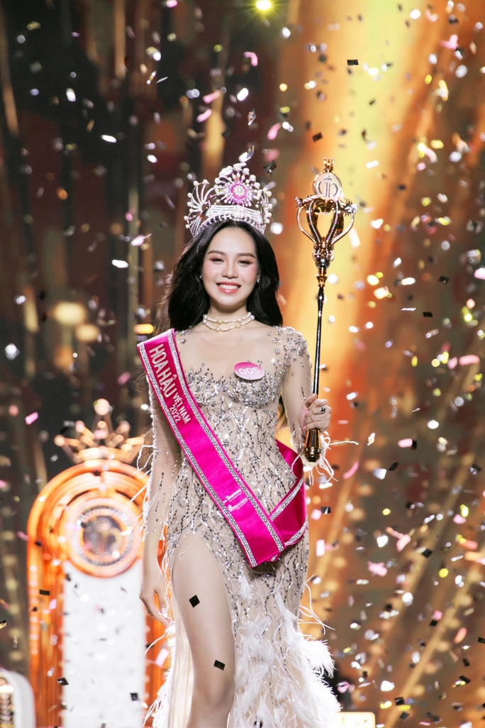Huỳnh Thị Thanh Thủy khép lại kỷ lục 11 người đẹp lên ngôi Hoa hậu trong năm 2022 - Ảnh 1.
