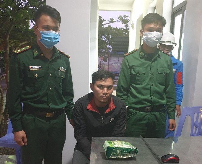 Phá đường dây ma túy Thừa Thiên Huế - Đà Nẵng, thu giữ 3 kg ma túy - Ảnh 1.