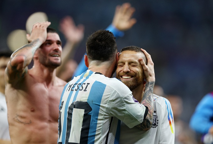 Lionel Messi tỏa sáng trận cầu 1.000, đua kỷ lục World Cup - Ảnh 10.