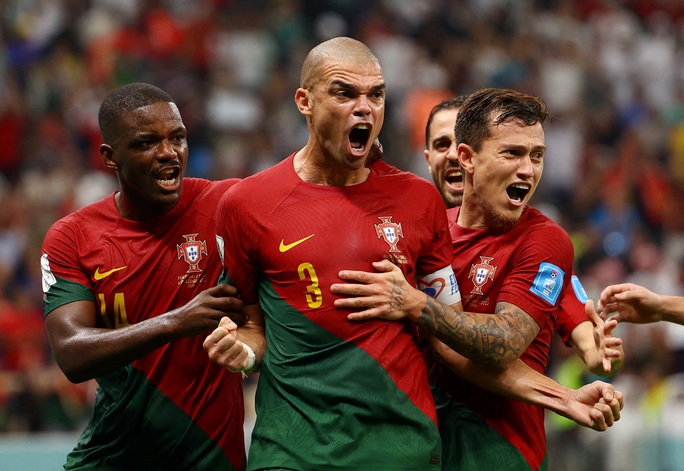 Ronaldo dự bị, Bồ Đào Nha thắng đậm Thụy Sĩ - Ảnh 4.