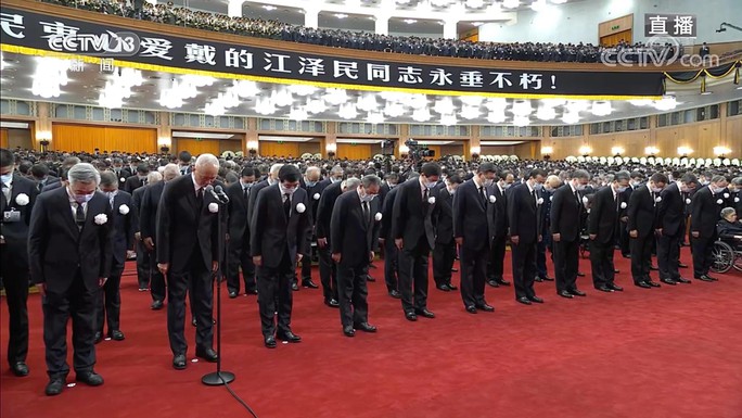 Trung Quốc tổ chức quốc tang cố Tổng Bí thư, Chủ tịch nước Giang Trạch Dân - Ảnh 2.