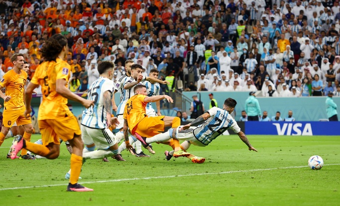 Thắng nghẹt thở trong loạt penalty, Argentina đoạt vé vào Bán kết - Ảnh 19.