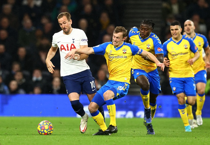 Thua sốc sân nhà, Tottenham lỡ cuộc đua Top 4 - Ảnh 1.