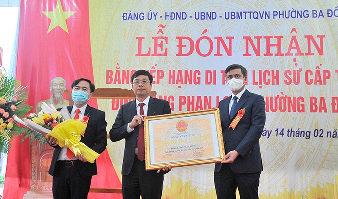 Quảng Bình: Một người dân đóng góp hơn 27 tỉ đồng để xây Đình làng Phan Long - Ảnh 1.