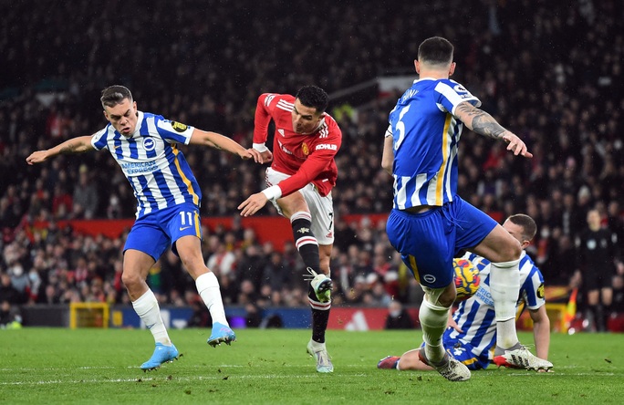 Sao Bồ bùng nổ, Man United thăng hoa Top 4 Ngoại hạng Anh - Ảnh 3.