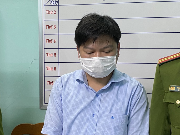 Giám đốc CDC tỉnh Thừa Thiên - Huế bị bắt giam: Chưa liên quan việc mua kit test của Việt Á - Ảnh 2.