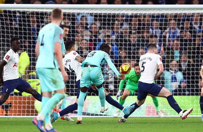 Thắng tưng bừng, Man City và Tottenham vào vòng 5 FA Cup - Ảnh 8.