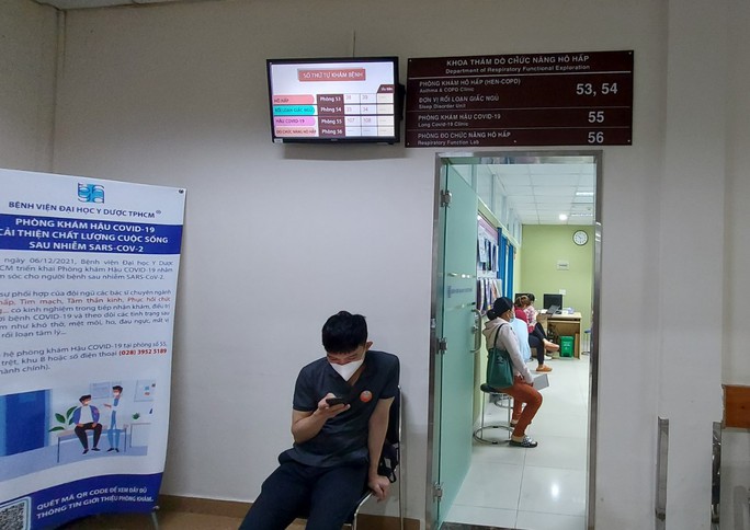 TP HCM yêu cầu không được tăng giá khám sức khỏe hậu Covid-19 - Ảnh 1.